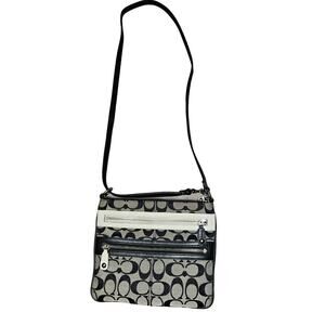 COACH SIGNATURE C LOGO CANVAS BLACK/CREAM SKINNY 2 ZIP POCKET CROSSBODY